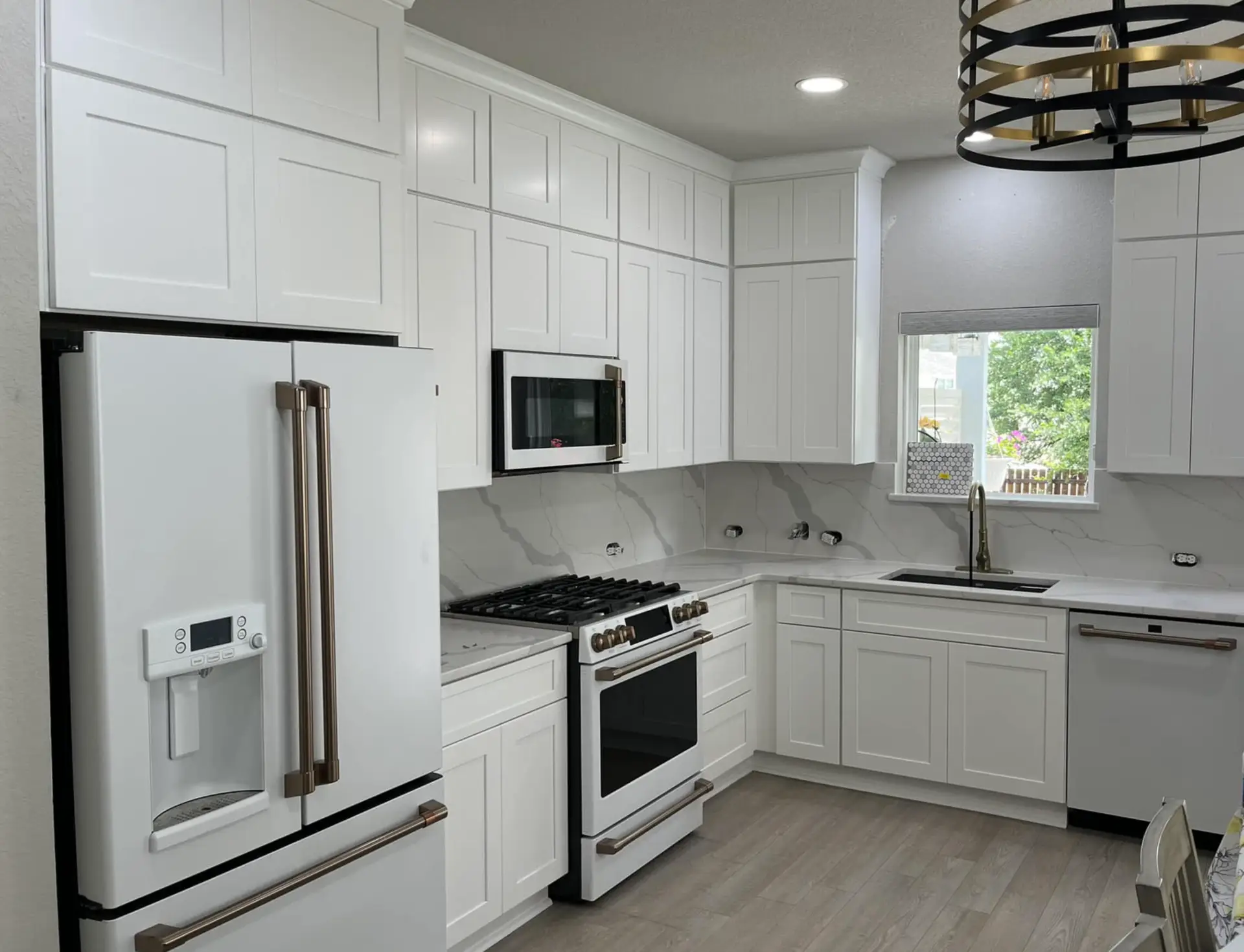 Elevate Your Kitchen: Embracing White Shaker Cabinets for a Modern Look ...